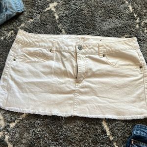 American eagle jean skirt